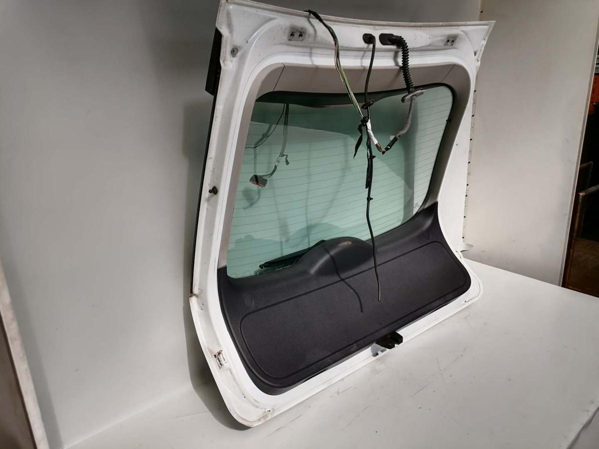 Ford Focus 2 original Heckklappe mit Heckscheibe Frost Weiß Fließheck Bj.2007